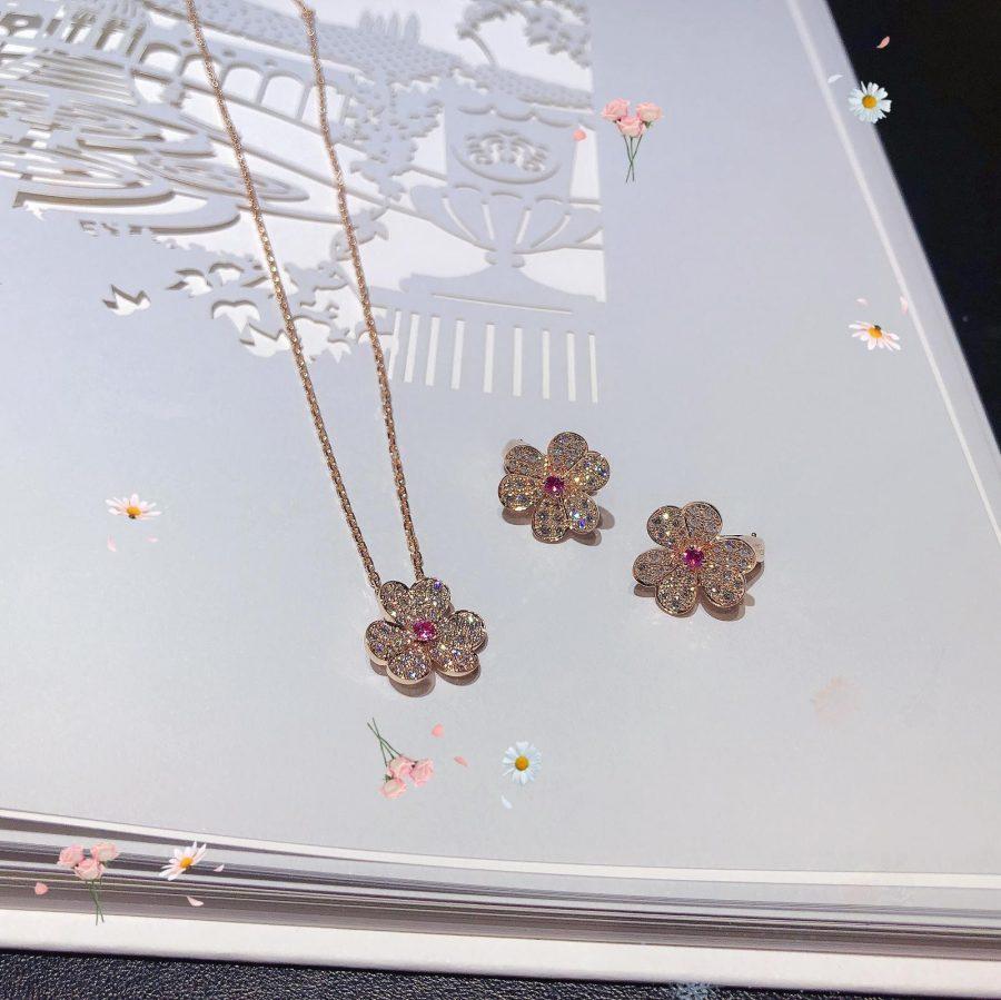 [Basjewels]FRIVOLE ROSE GOLD FLOWER DIAMOND NECKLACE