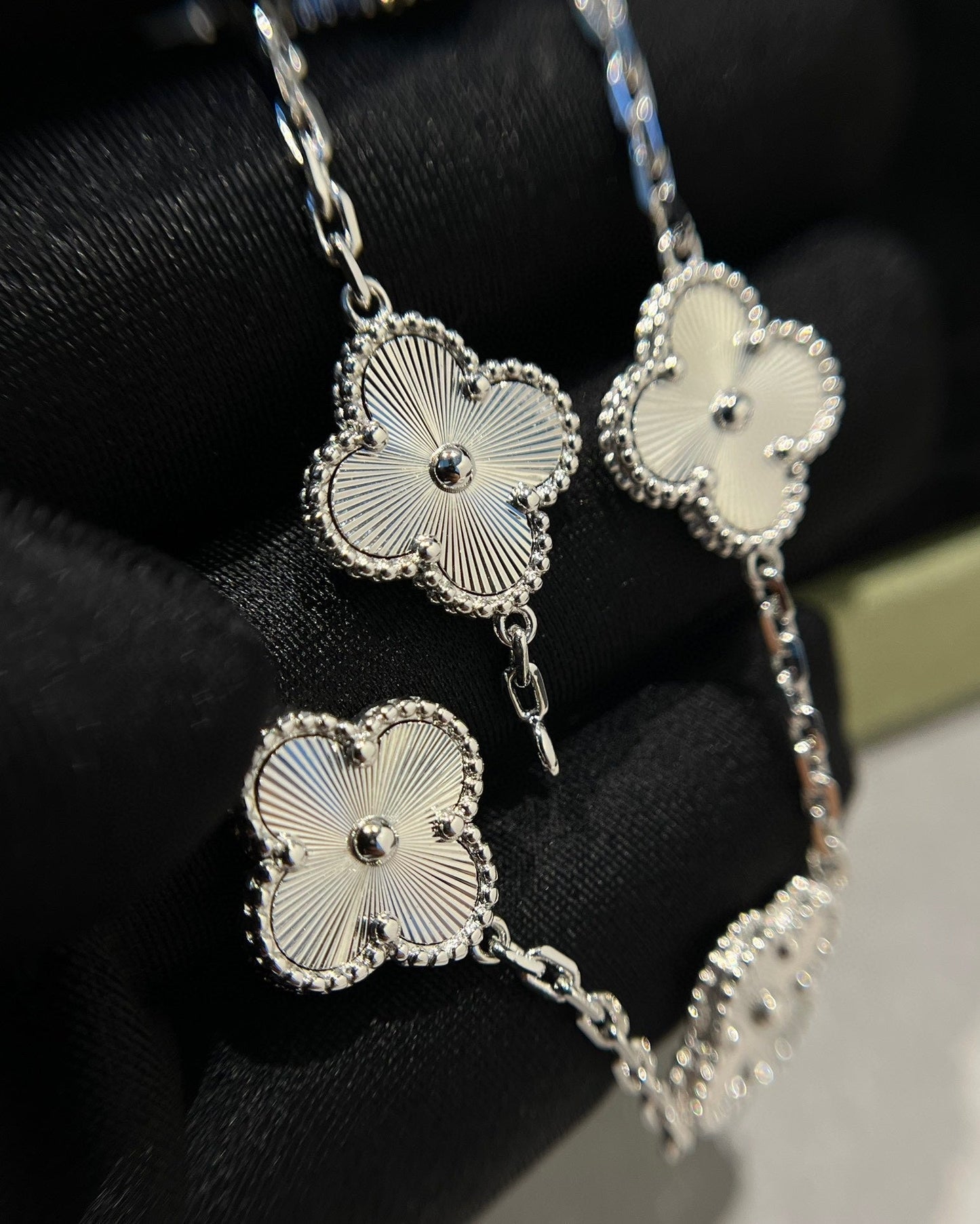 [Basjewels]CLOVER SILVER 5 MOTIFS BRACELET