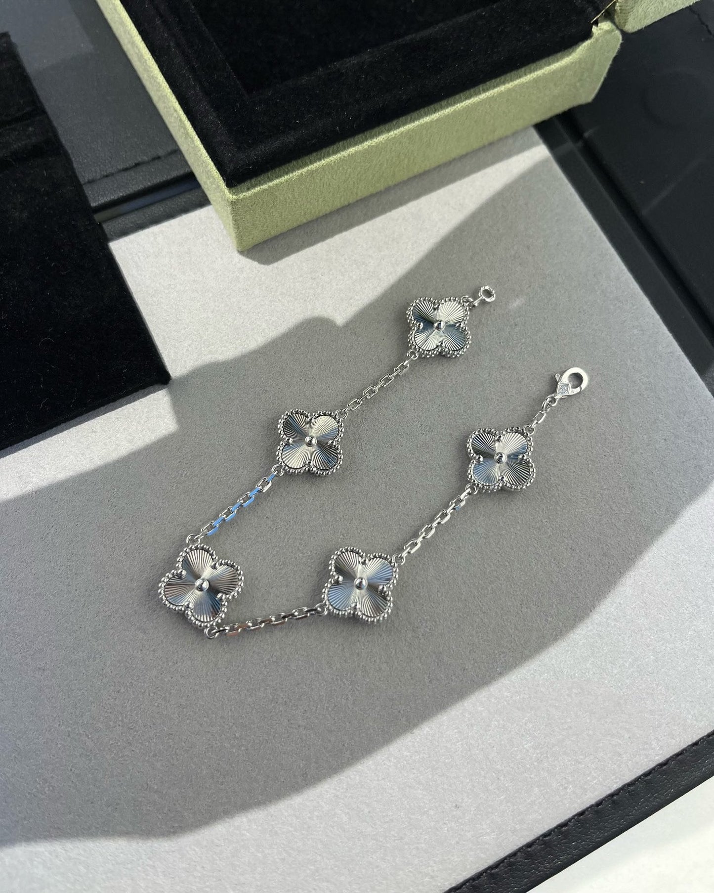 [Basjewels]CLOVER SILVER 5 MOTIFS BRACELET